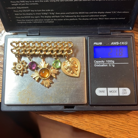 Vintage Gold-tone Costume Dangle Charm Chain Bar Brooch - Picture 16 of 17